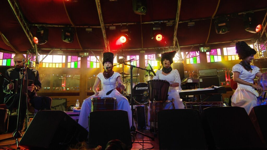 DakhaBrakha