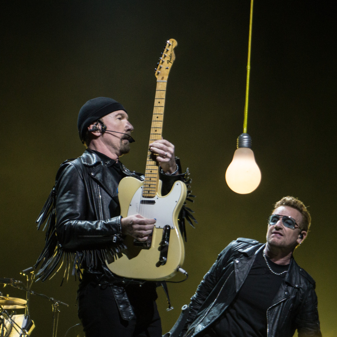 U2